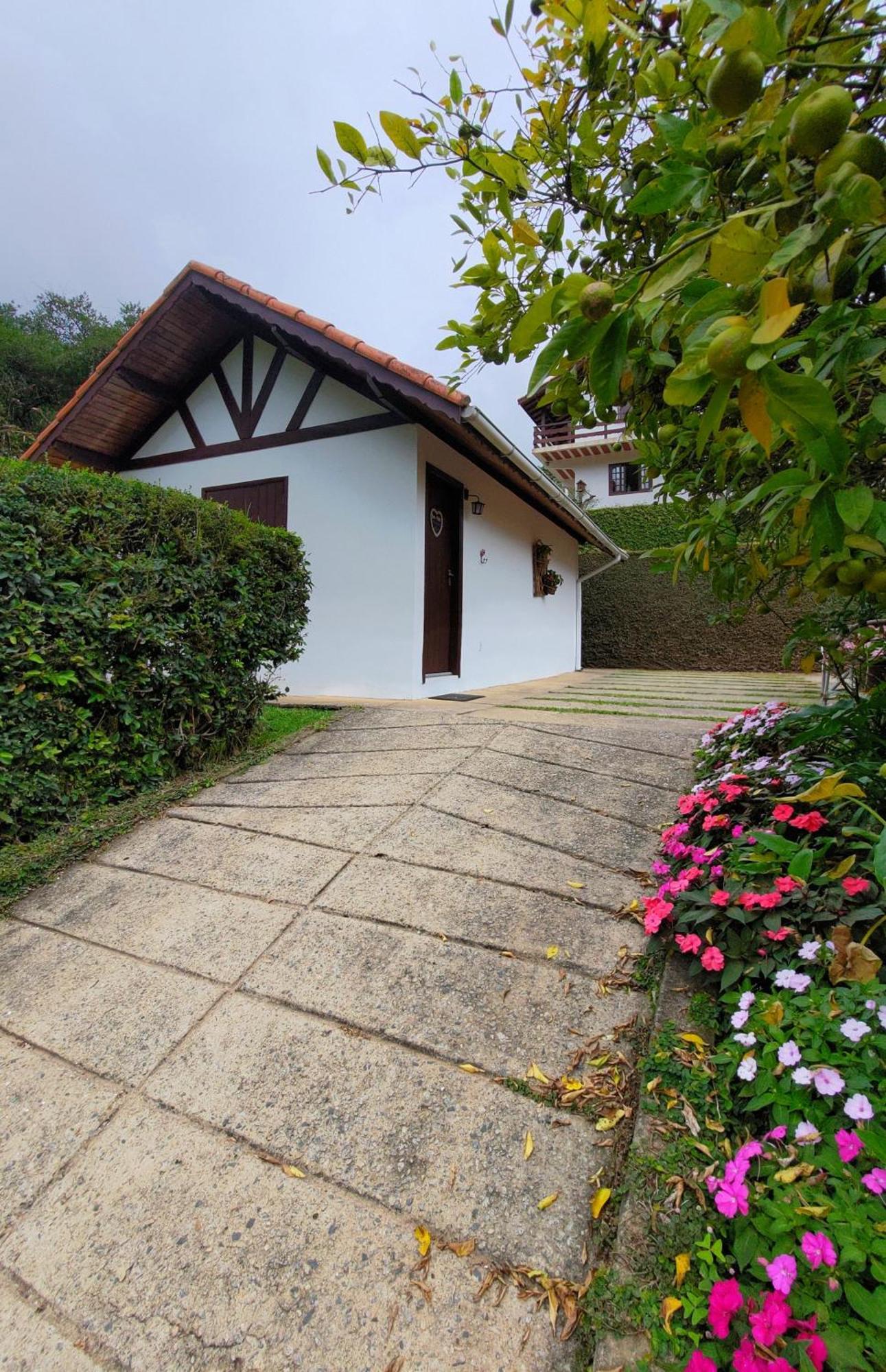Chales Leopoldo Em Monte Verde ภายนอก รูปภาพ